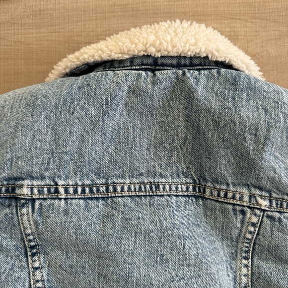 Girls Gap Sherpa Lined Denim Jacket, Medium - Picture 11 of 14